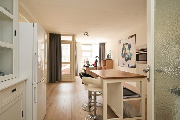 Medium property photo - Van Kinsbergenstraat 13, 2518 GV The Hague